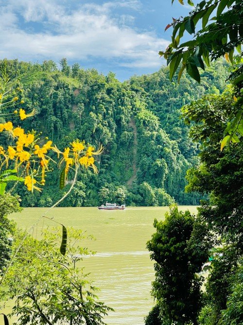 Kaptai lake