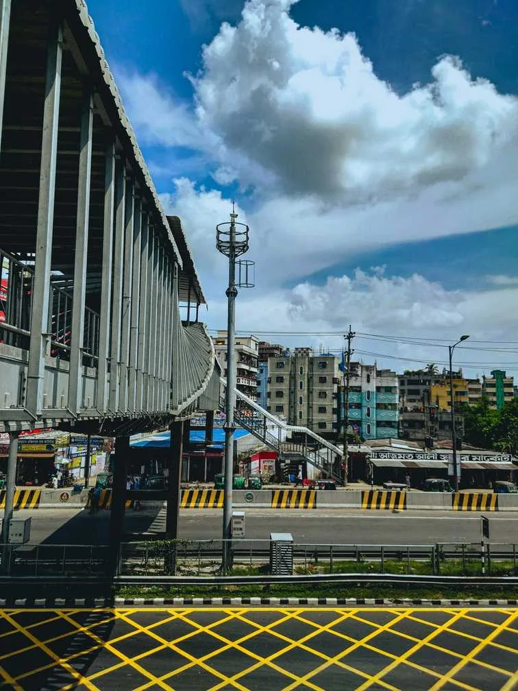 Road to Mawa Ghat