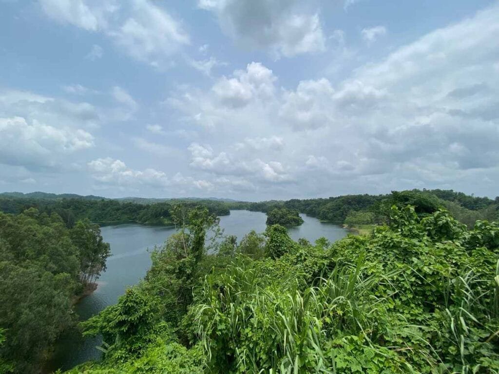 beautiful Mohamaya Lake