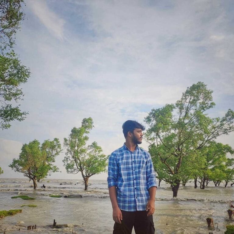 Mahin at Guliakhalia sea beach
