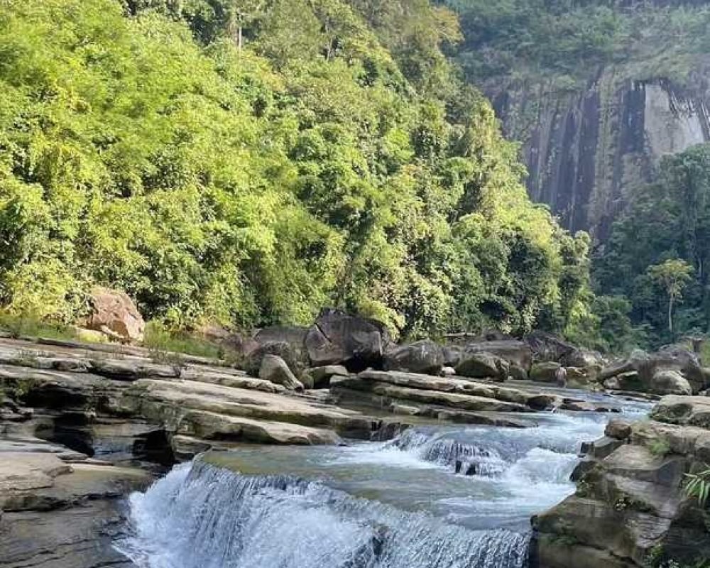 Amiakhum waterfall Amiakhum waterfall